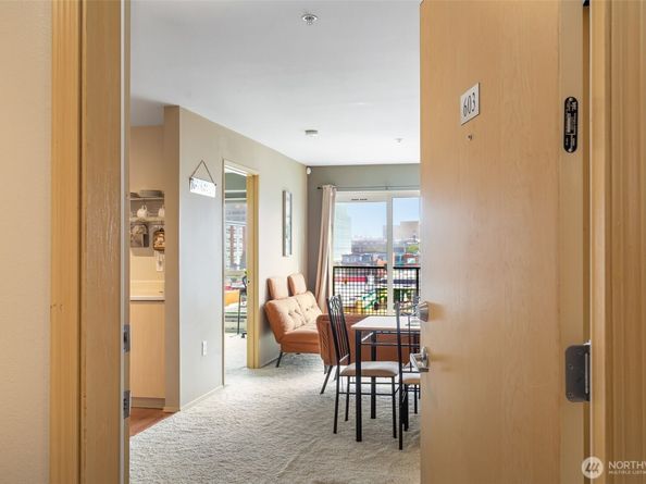 2818 Grand Avenue B603, Everett WA 98201