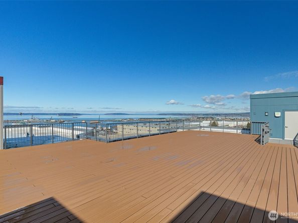2818 Grand Avenue B603, Everett WA 98201