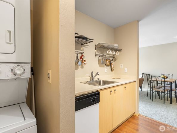 2818 Grand Avenue B603, Everett WA 98201