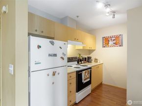 2818 Grand Avenue B603, Everett WA 98201