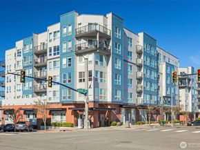 2818 Grand Avenue B603, Everett WA 98201