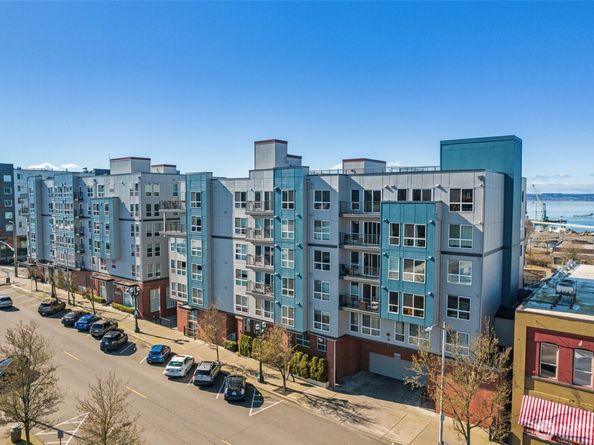 2818 Grand Avenue B603, Everett WA 98201
