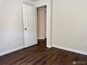 23410 18th Avenue S A102, Des Moines WA 98198