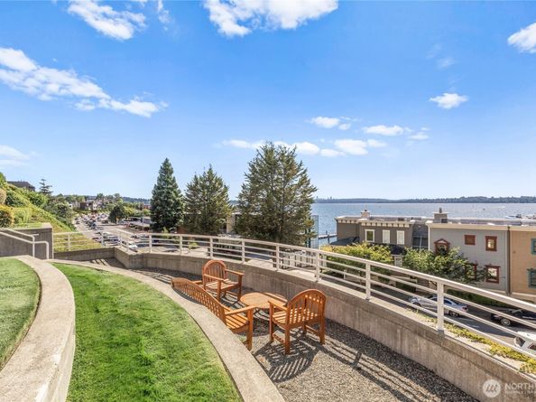 225 2nd Street S A1, Kirkland WA 98033