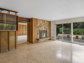 16 Riverview Drive NE, Auburn WA 98002