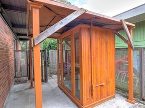 16 Riverview Drive NE, Auburn WA 98002