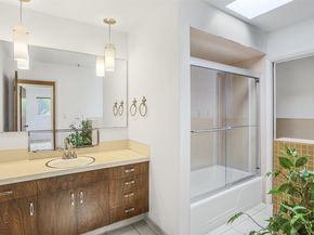 16 Riverview Drive NE, Auburn WA 98002