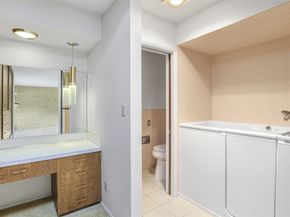 16 Riverview Drive NE, Auburn WA 98002