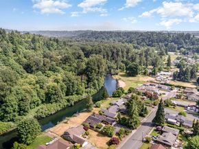 16 Riverview Drive NE, Auburn WA 98002