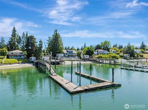 1954 NE Grandview Boulevard, Keyport WA 98345
