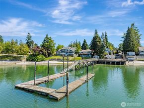 1954 NE Grandview Boulevard, Keyport WA 98345