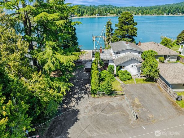 1954 NE Grandview Boulevard, Keyport WA 98345