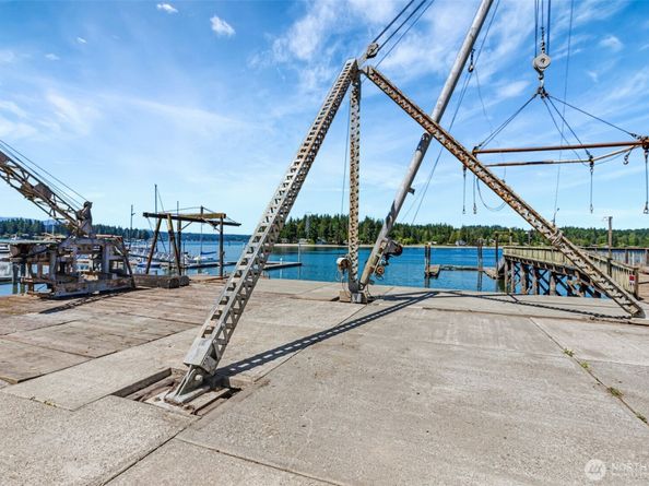 1954 NE Grandview Boulevard, Keyport WA 98345