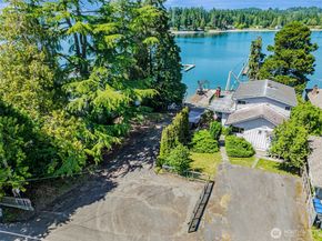 1954 NE Grandview Boulevard, Keyport WA 98345