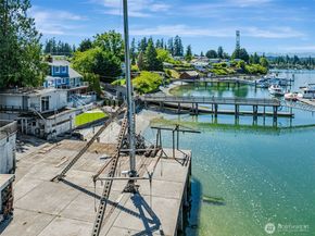 1954 NE Grandview Boulevard, Keyport WA 98345