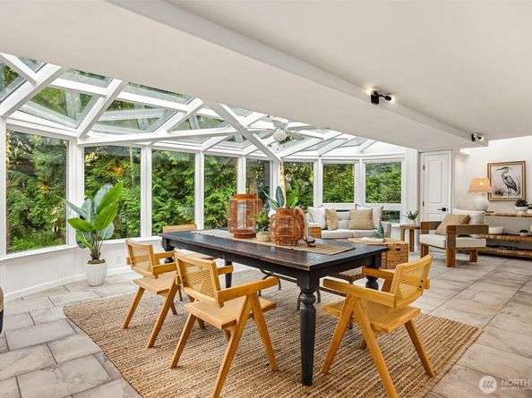 11710 Arrow Point Drive NE, Bainbridge Island WA 98110