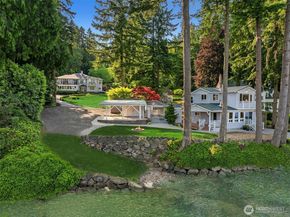 11710 Arrow Point Drive NE, Bainbridge Island WA 98110