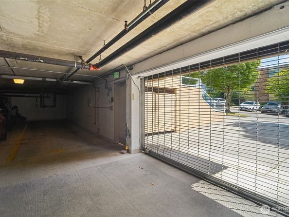 801 2nd Avenue N 204, Seattle WA 98109