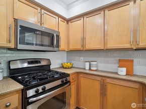 801 2nd Avenue N 204, Seattle WA 98109