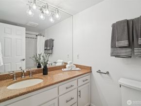 801 2nd Avenue N 204, Seattle WA 98109