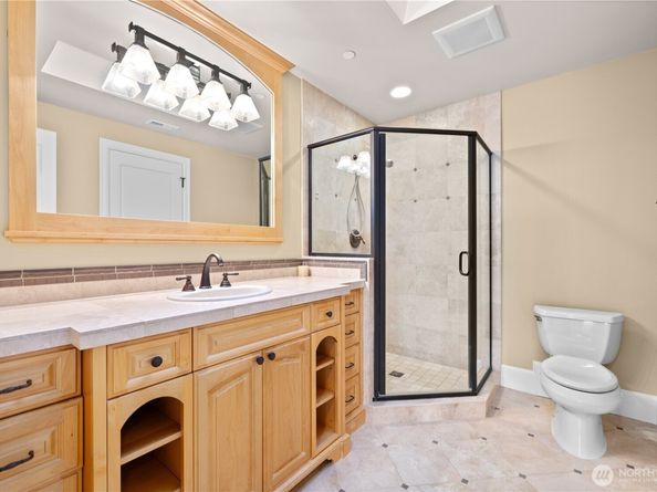 3169 NE Harrison Street, Issaquah WA 98029