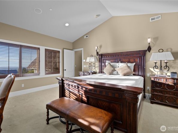 3169 NE Harrison Street, Issaquah WA 98029