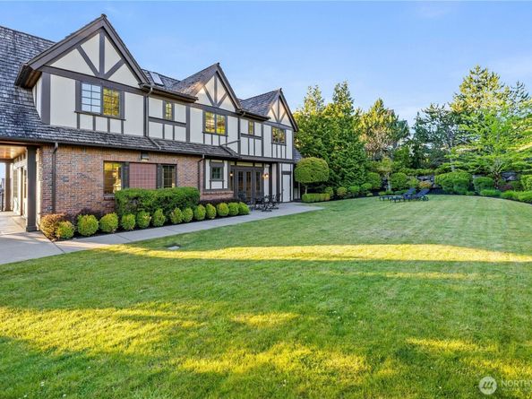 3169 NE Harrison Street, Issaquah WA 98029