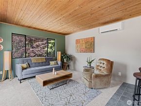 8814 Earl Avenue NW, Seattle WA 98117