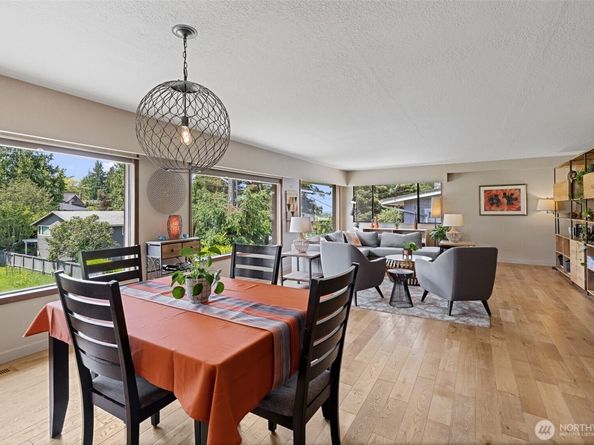 8814 Earl Avenue NW, Seattle WA 98117