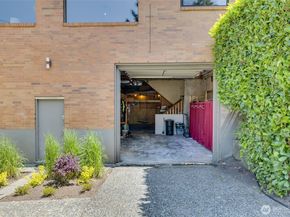 8814 Earl Avenue NW, Seattle WA 98117