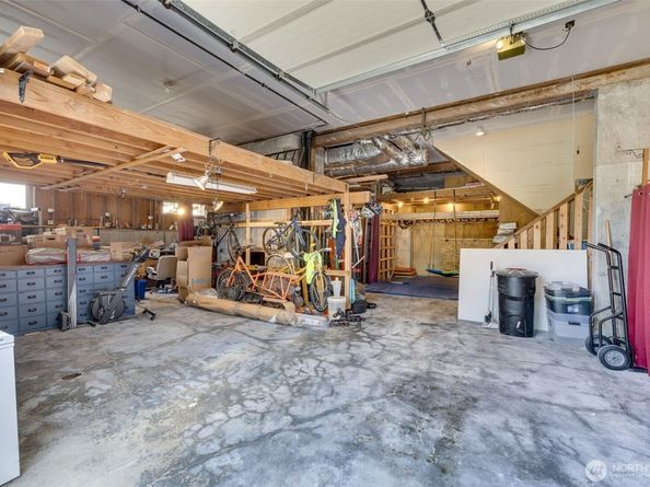 8814 Earl Avenue NW, Seattle WA 98117