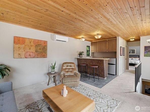 8814 Earl Avenue NW, Seattle WA 98117