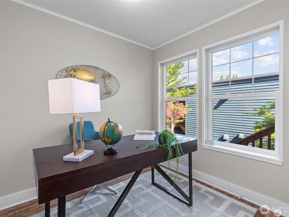 31 Etruria Street B, Seattle WA 98109
