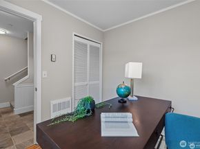 31 Etruria Street B, Seattle WA 98109