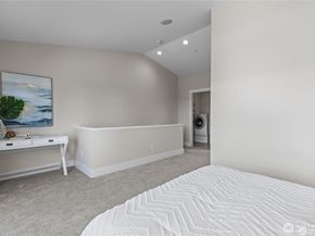 31 Etruria Street B, Seattle WA 98109