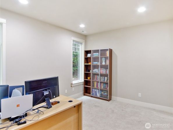 10625 240th Avenue NE, Redmond WA 98053