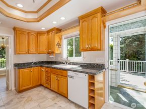 12001 20th Avenue NE, Seattle WA 98125