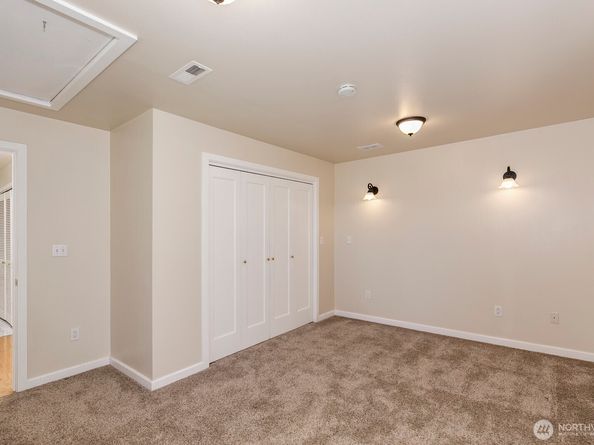 12001 20th Avenue NE, Seattle WA 98125