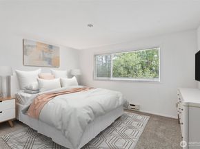 15734 NE 70th Ct 15734, Redmond WA 98052