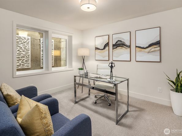 815 18th Avenue W, Kirkland WA 98033