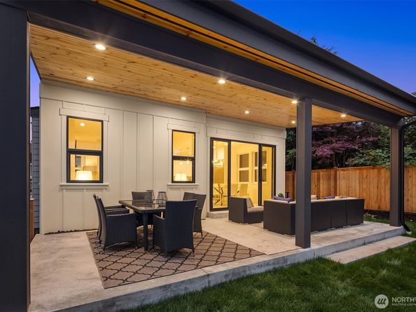 815 18th Avenue W, Kirkland WA 98033
