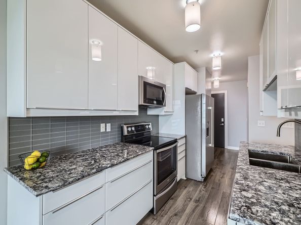 655 Crockett Street B304, Seattle WA 98109