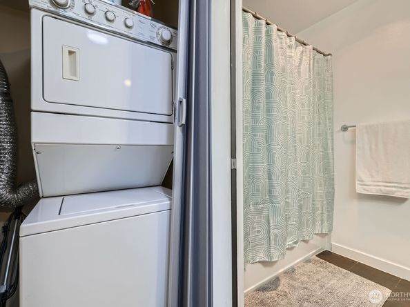 655 Crockett Street B304, Seattle WA 98109