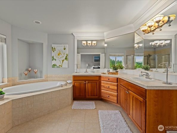 36107 SE Isley Street, Snoqualmie WA 98065