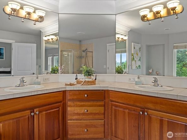 36107 SE Isley Street, Snoqualmie WA 98065
