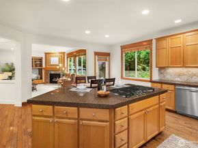 11710 157th Avenue NE, Redmond WA 98052