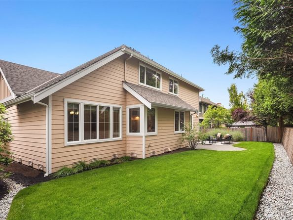 11710 157th Avenue NE, Redmond WA 98052