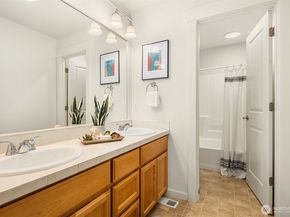 11710 157th Avenue NE, Redmond WA 98052