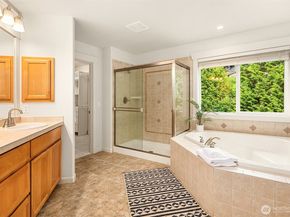 11710 157th Avenue NE, Redmond WA 98052