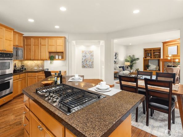 11710 157th Avenue NE, Redmond WA 98052